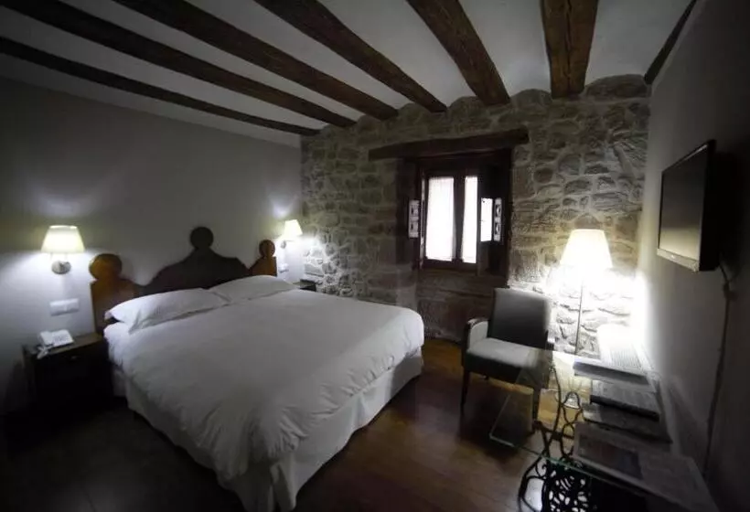 Fotos del hotel Rural Latorrién De Ane:  17