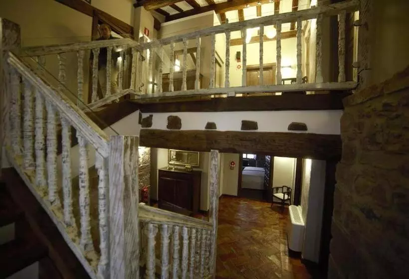 Fotos del hotel Rural Latorrién De Ane:  3