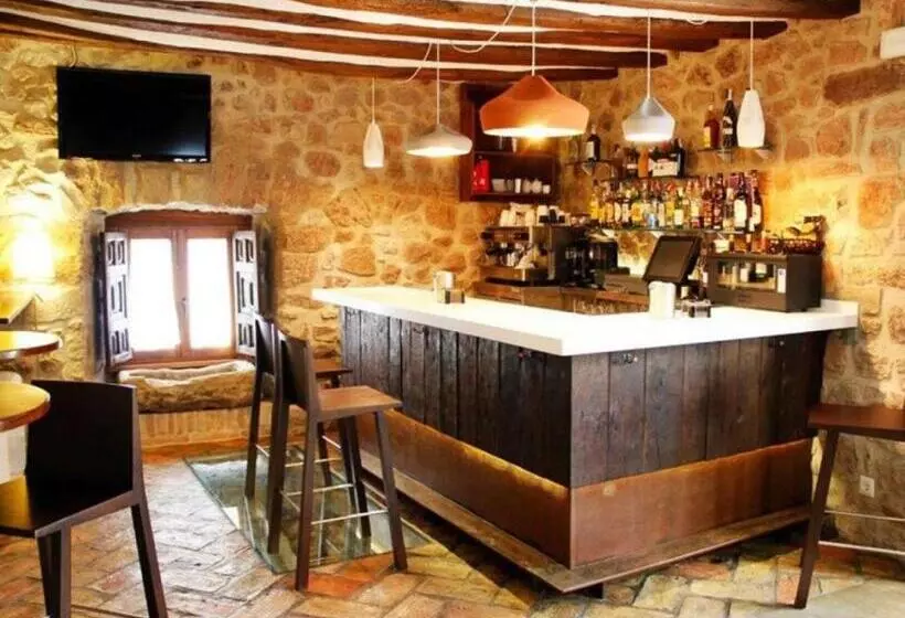Fotos del hotel Rural Latorrién De Ane:  5