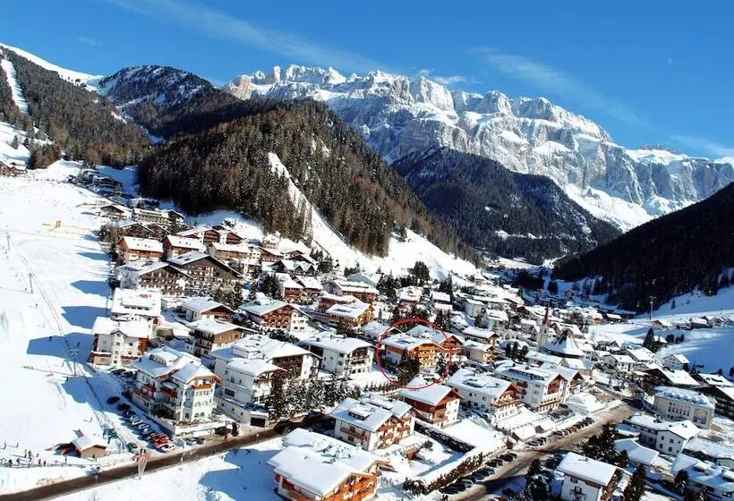 Fotos del hotel Garni Concordia - Dolomites Home:  5
