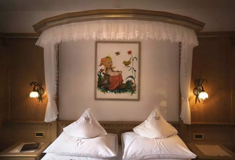 Fotos del hotel Garni Concordia - Dolomites Home:  21