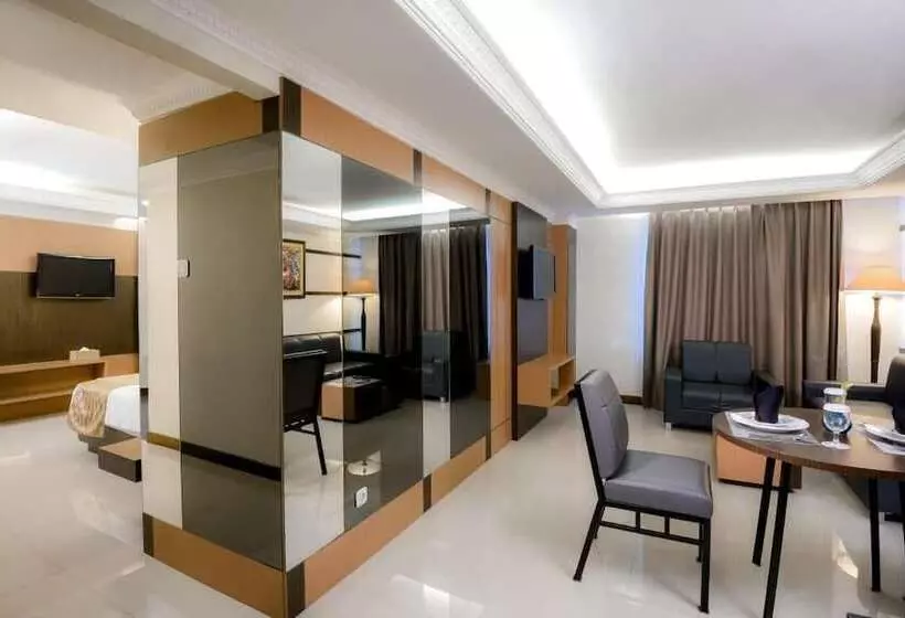 Fotos del hotel D'senopati Malioboro Grand:  24