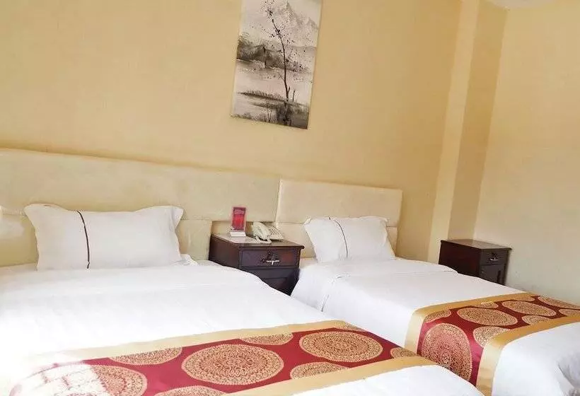 Fotos del hotel Lyly:  8