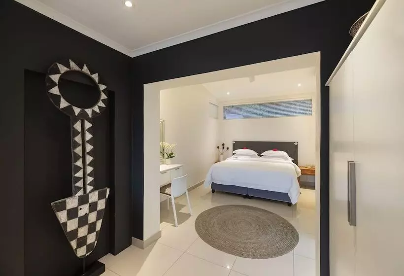 Thebloem Guest Suites