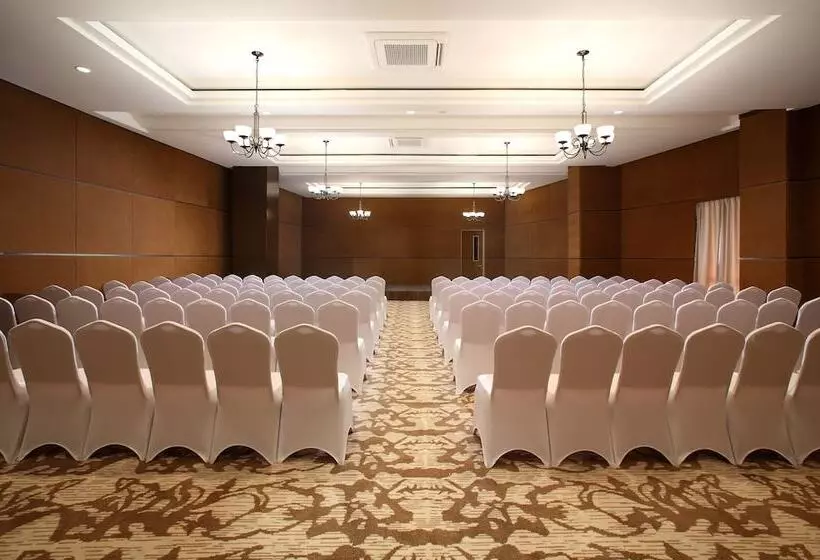 Fotos del hotel Grandhika Pemuda Semarang:  7