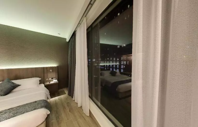 Fotos del hotel Flora By Crossroads:  24