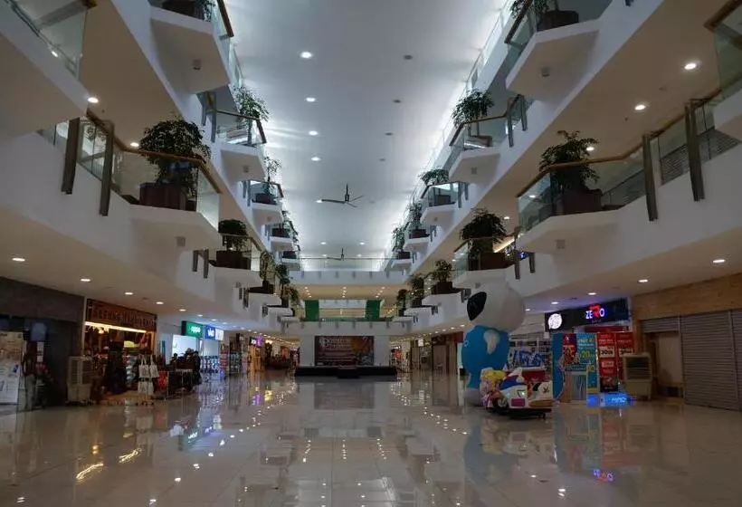 Fotos del hotel Greens  & Suites:  4