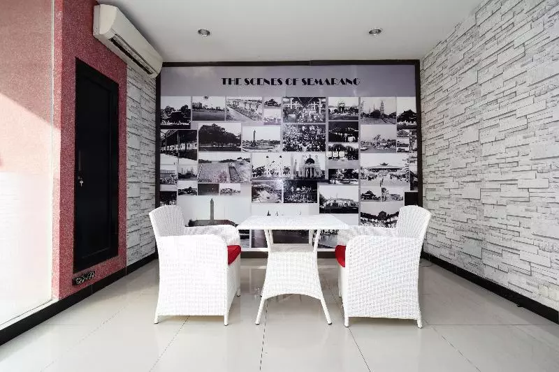 Fotos del hotel Capital O 1571 Utc  Semarang:  17