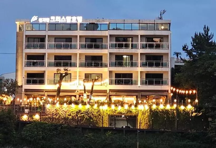 Fotos del hotel Cheonjiyeon Crystal:  12