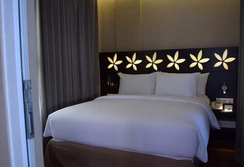 Fotos del hotel Amartha Hills Hotel And Resort:  2