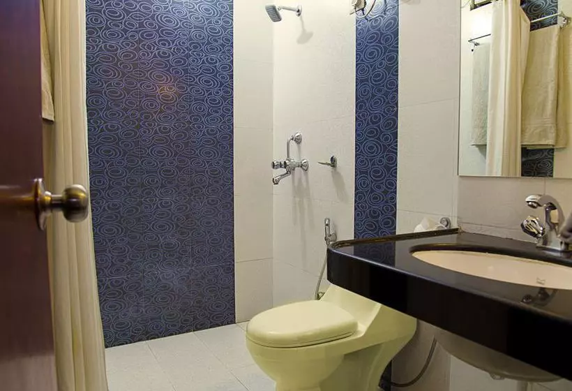 Fotos del hotel Fab Epic:  10
