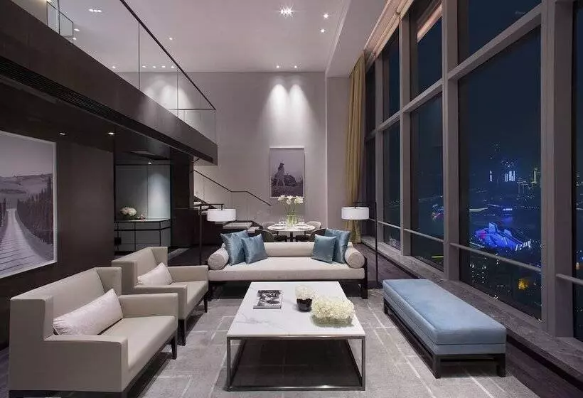 Niccolo Chongqing