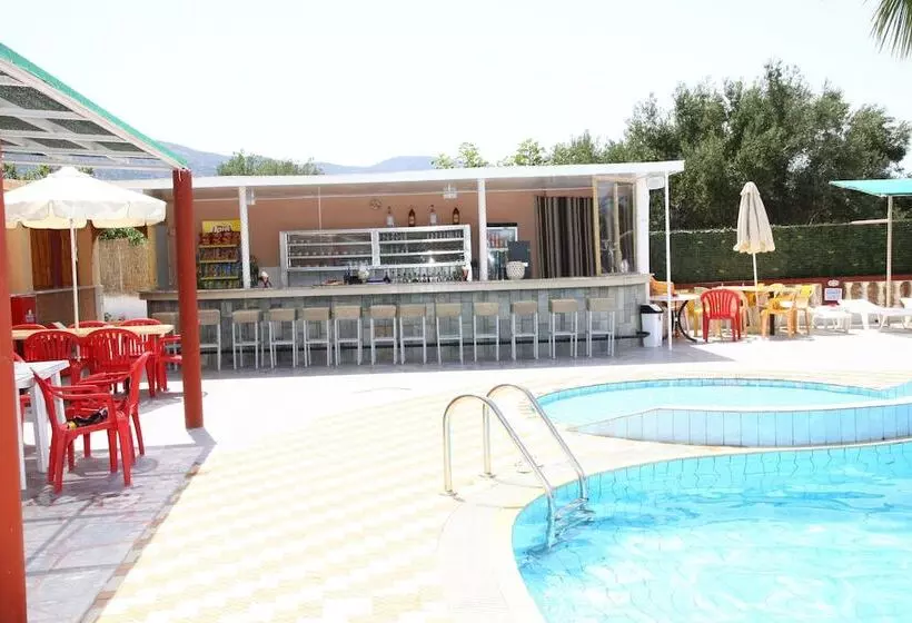 Fotos del hotel Triton Garden:  6