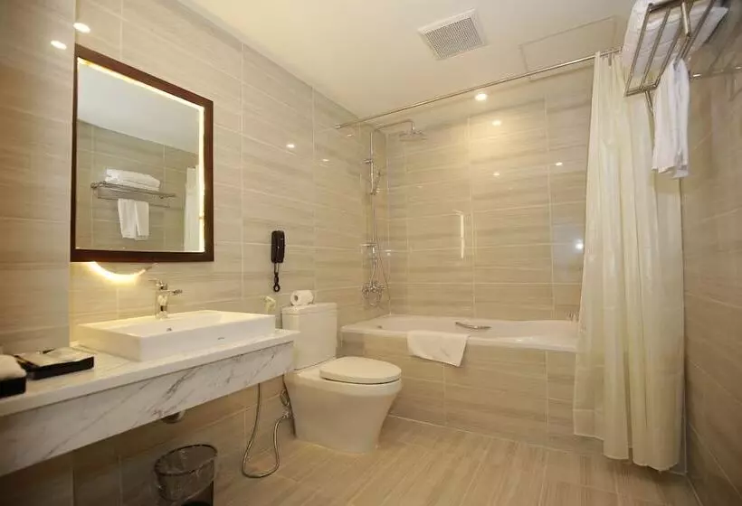 Fotos del hotel Inearth:  23