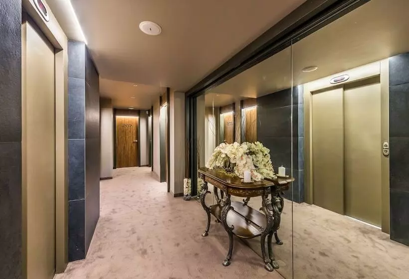 Fotos del hotel All Seasons Residence:  2