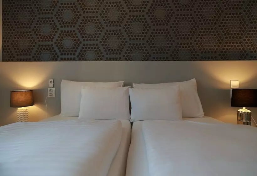 Fotos del hotel Mika Downtown:  15