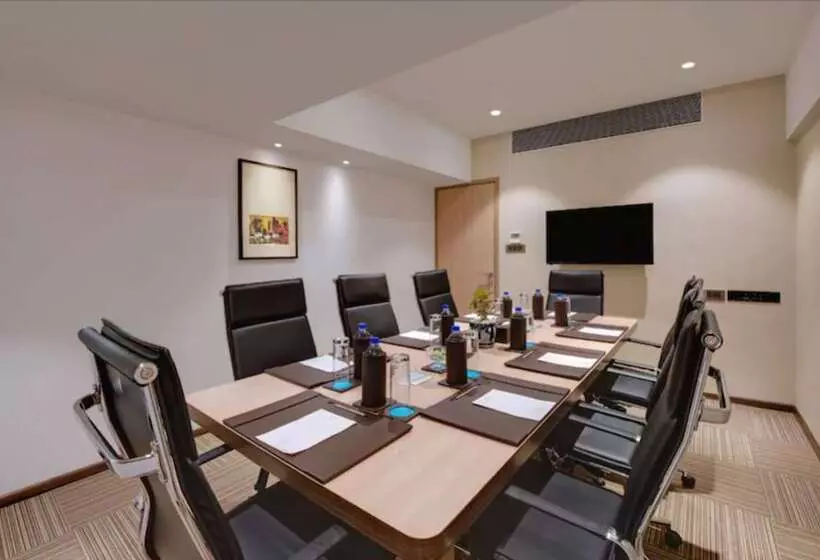 Fotos del hotel The Fern  Goregaon:  9