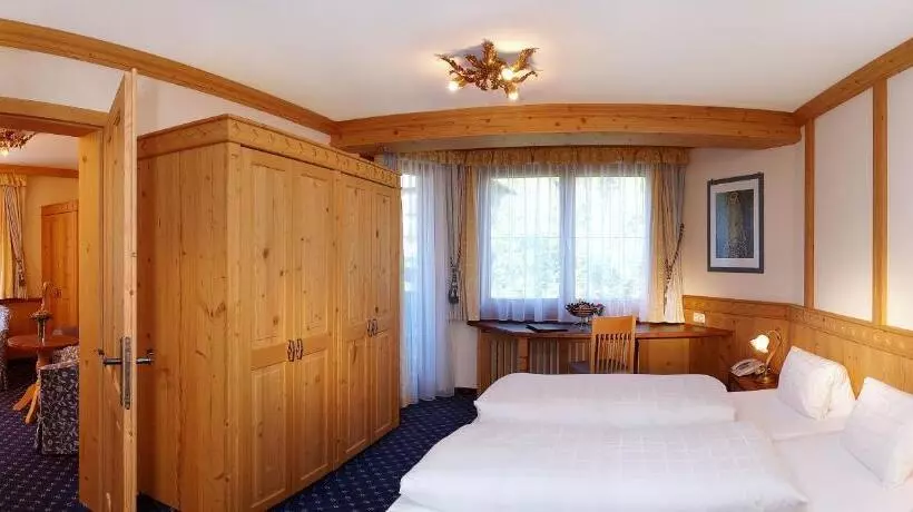 Fotos del hotel Alpenhof Kristall:  2