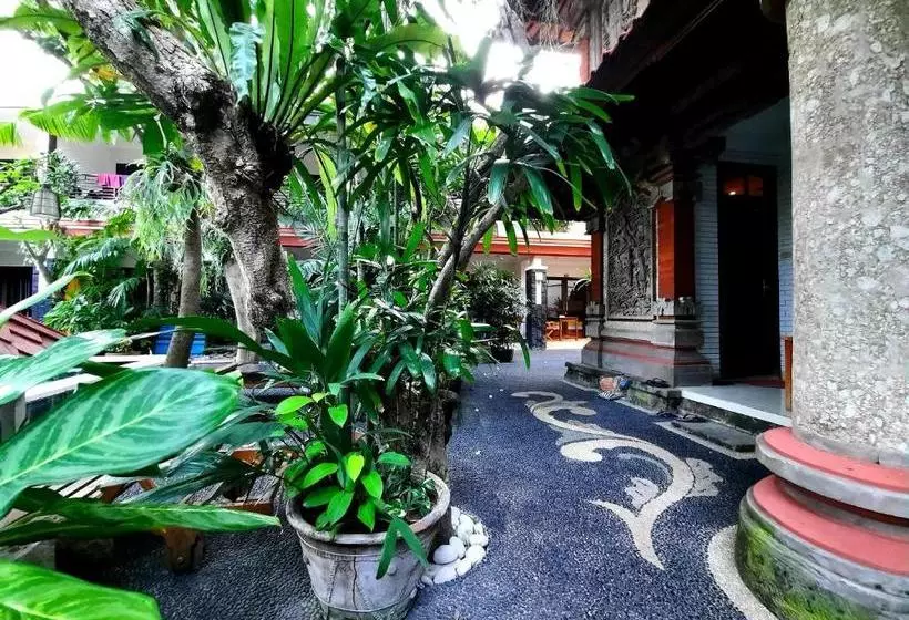 Fotos del hotel Pendawa Gapura Hotel Kuta:  8