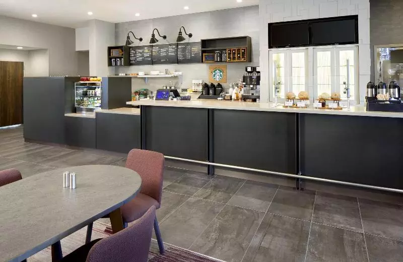 Fotos del hotel Courtyard By Marriott Houston Intercontinental Airport:  12