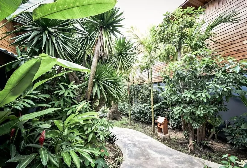 Fotos del hotel The Nine Thipthara Klongson Resort:  21