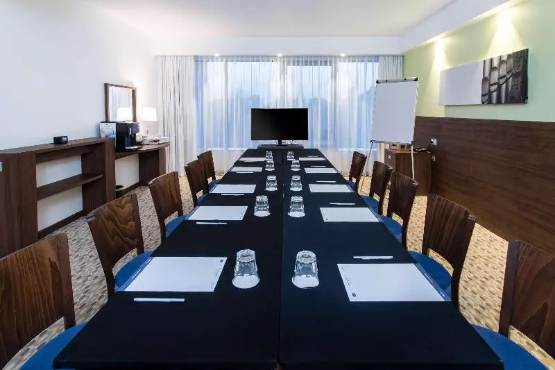 Fotos del hotel Hampton By Hilton Gdansk Oliwa:  14