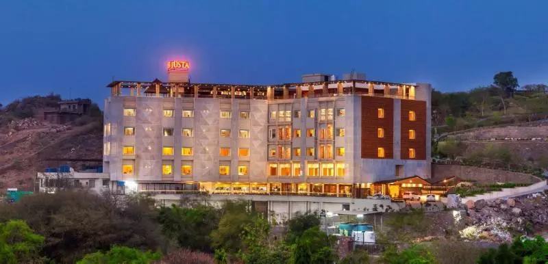 Fotos del hotel Justa Sajjangarh Resort & Spa:  1