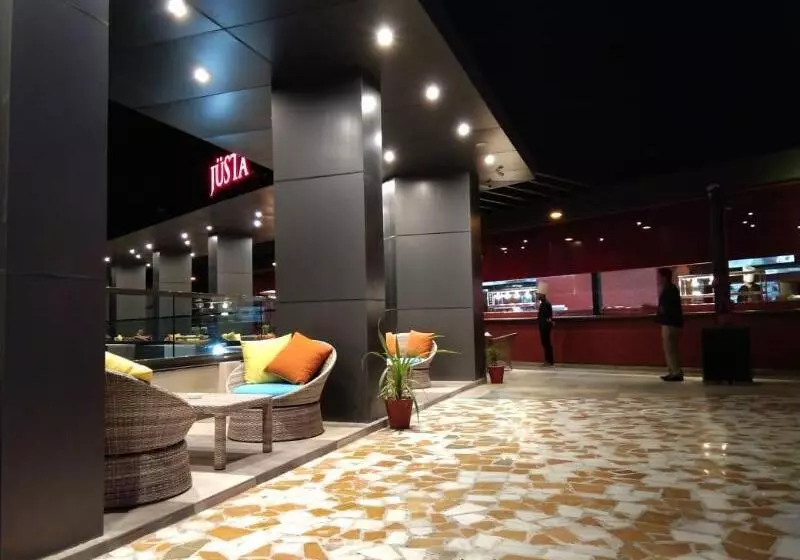 Fotos del hotel Justa Sajjangarh Resort & Spa:  8
