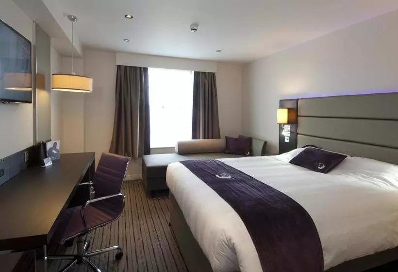 Fotos del hotel Premier Inn London Clapham:  6