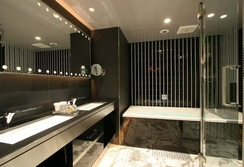 Fotos del hotel The Glanz:  14