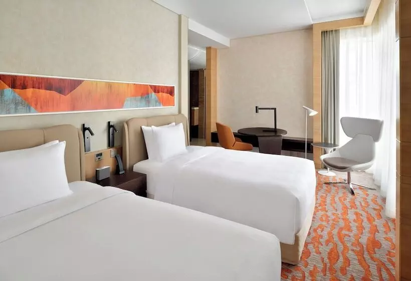 Crowne Plaza Dubai Marina, An Ihg