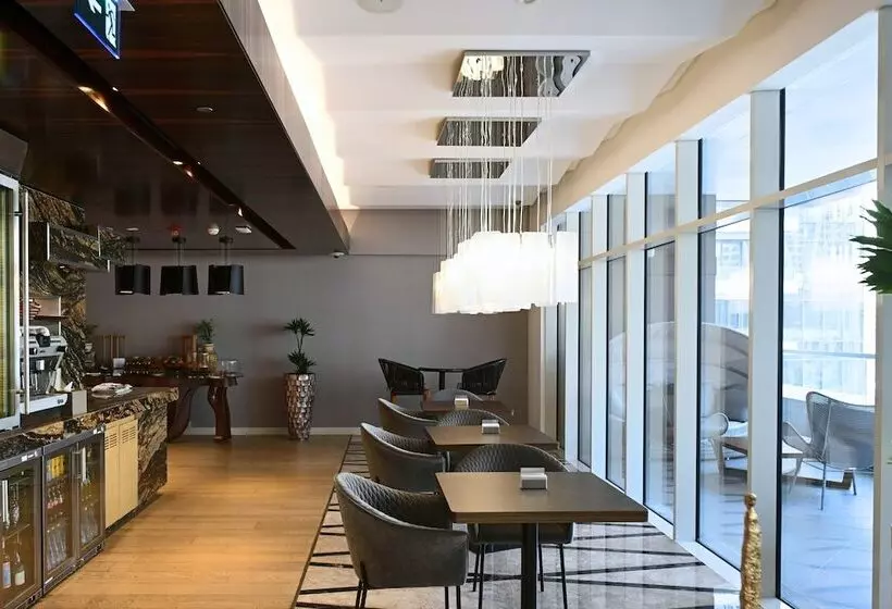 Fotos del hotel Crowne Plaza Dubai Marina, An Ihg:  6