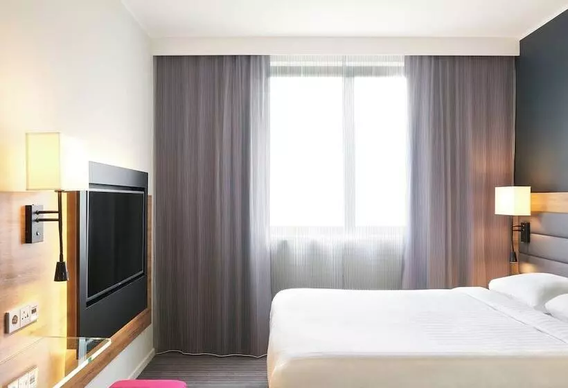 Fotos del hotel Moxy Milan Linate:  17