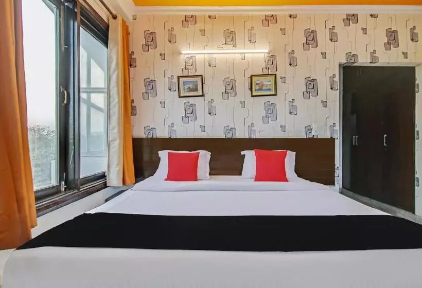 Fotos del hotel Treebo Trip Casa Cyber Dlf Phase 3:  17