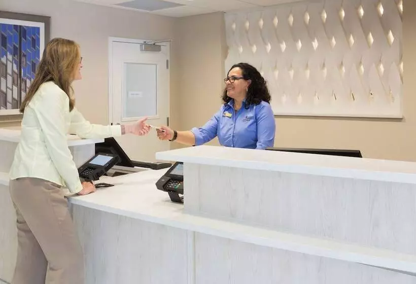 Fotos del hotel Candlewood Suites Miami Intl Airport  36th St, An Ihg:  5