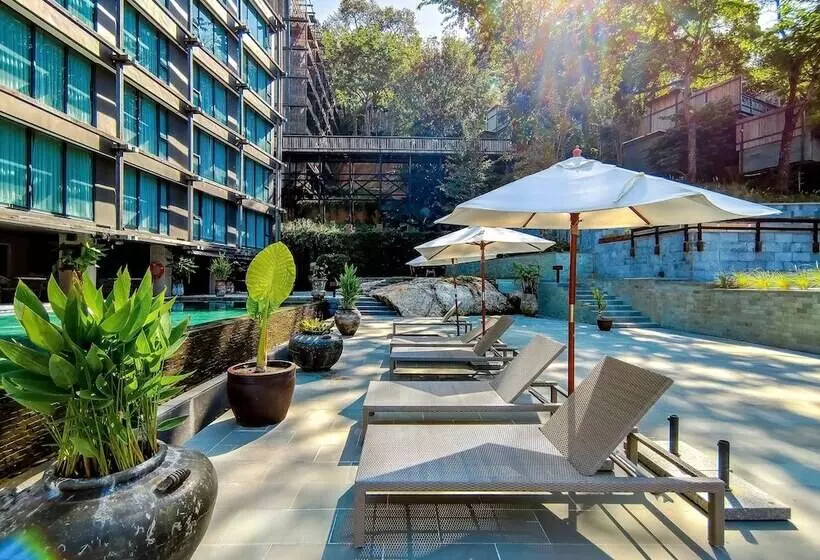 Dinso Resort