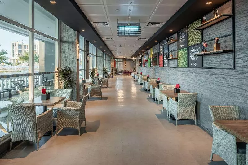 Fotos del hotel Park Inn By Radisson Jubail Industrial City:  11
