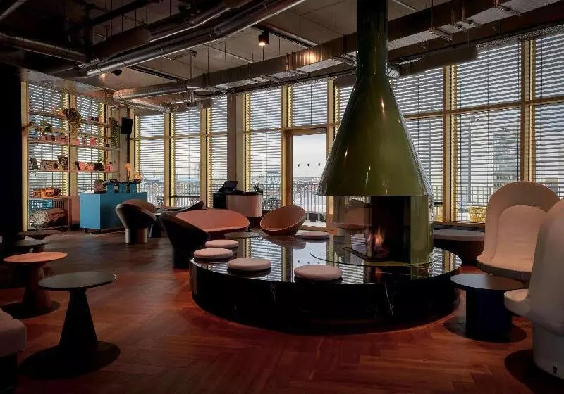 Fotos del hotel 25hours  The Circle:  15