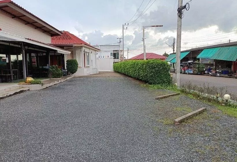 Fotos del hotel Nakhonchanthani:  22