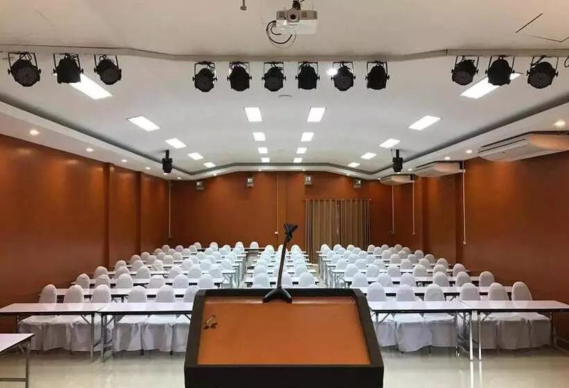 Fotos del hotel Nakhonchanthani:  4