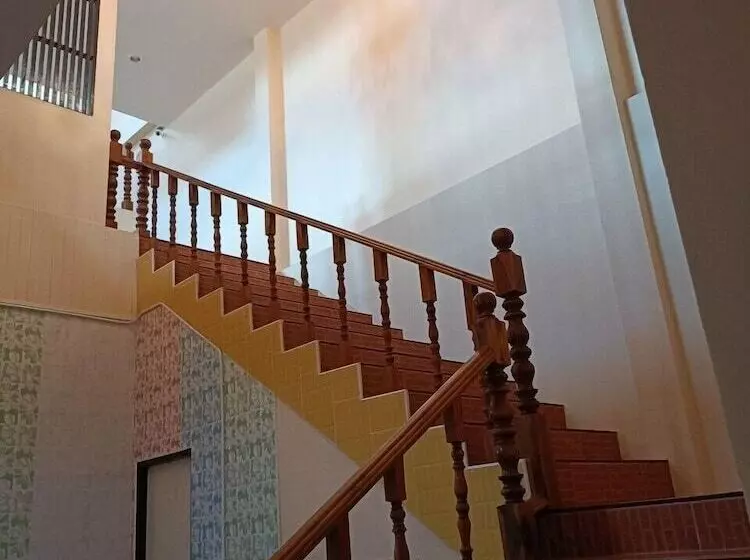 Fotos del hotel Nakhonchanthani:  25