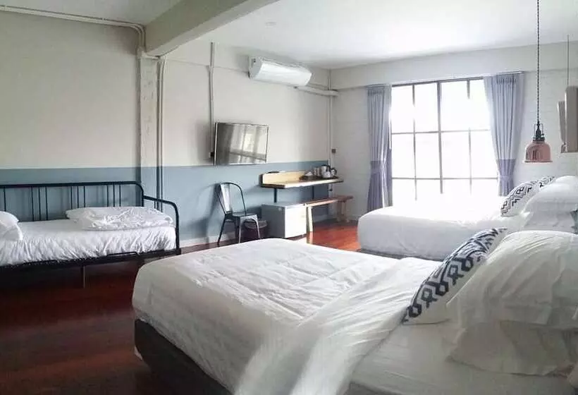 Fotos del hotel Karnvela Phuket:  2