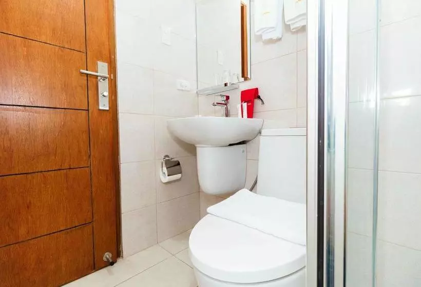 Fotos del hotel Reddoorz Premium @ Sampaloc Makati:  22