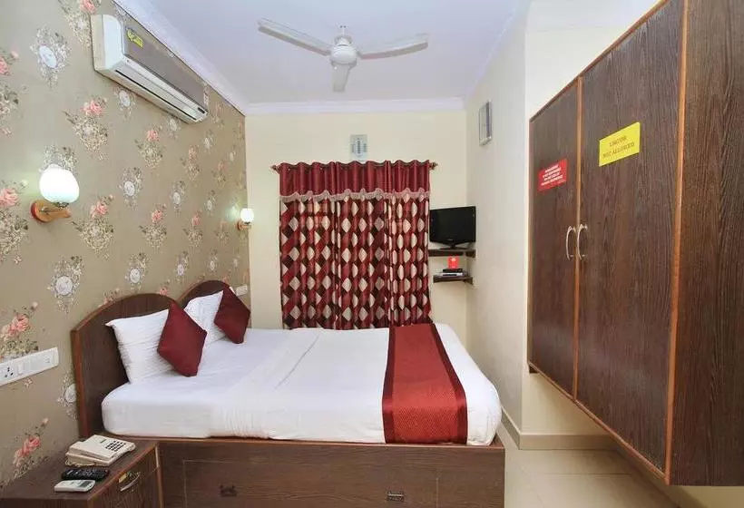 Fotos del hotel Oyo 7728 Hotel Nayaab Comforts:  9