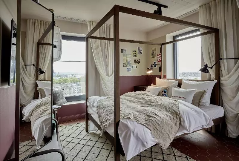 Fotos del hotel 25hours  Das Tour:  11