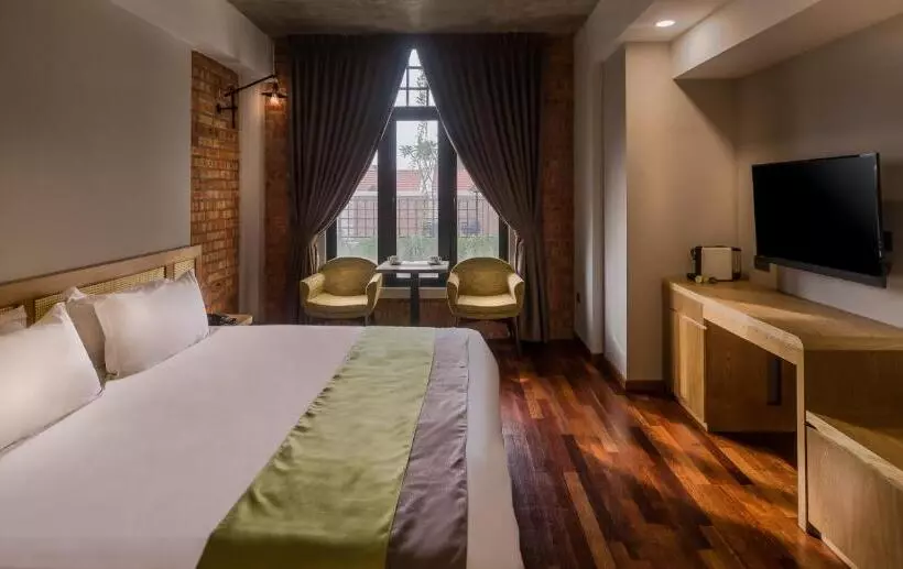 Fotos del hotel Treasures Hotel And Suites:  20