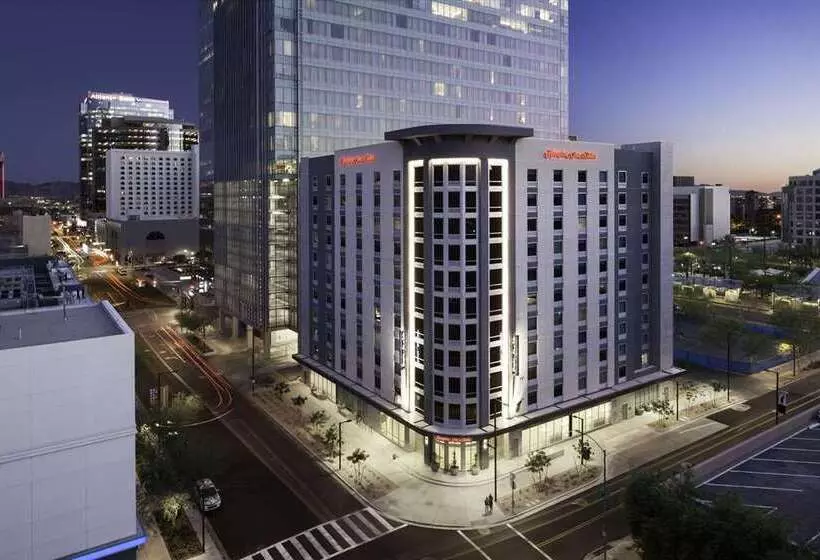 Hampton Inn & Suites Phoenix Downtown