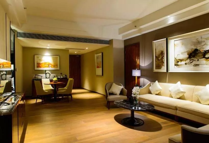 Fotos del hotel Country Garden Forest City Phoenix:  15