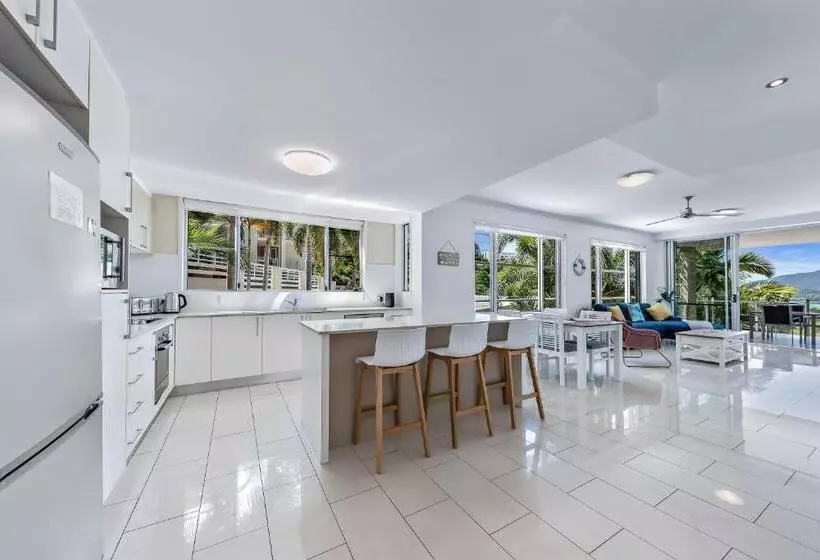Fotos del hotel Summit Apartments Airlie Beach:  19