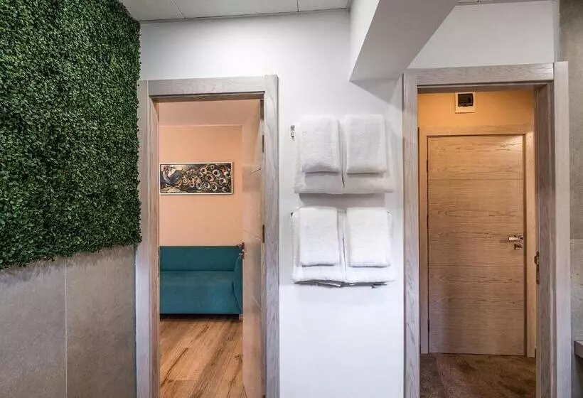 Fotos del hotel Caro Apartments & Rooms:  3